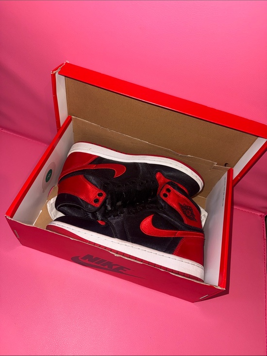 Nike Shoes - Air Jordan 1 High OG Satin Bred (Women’s Size 6.5) - w/ Box & Extra Laces